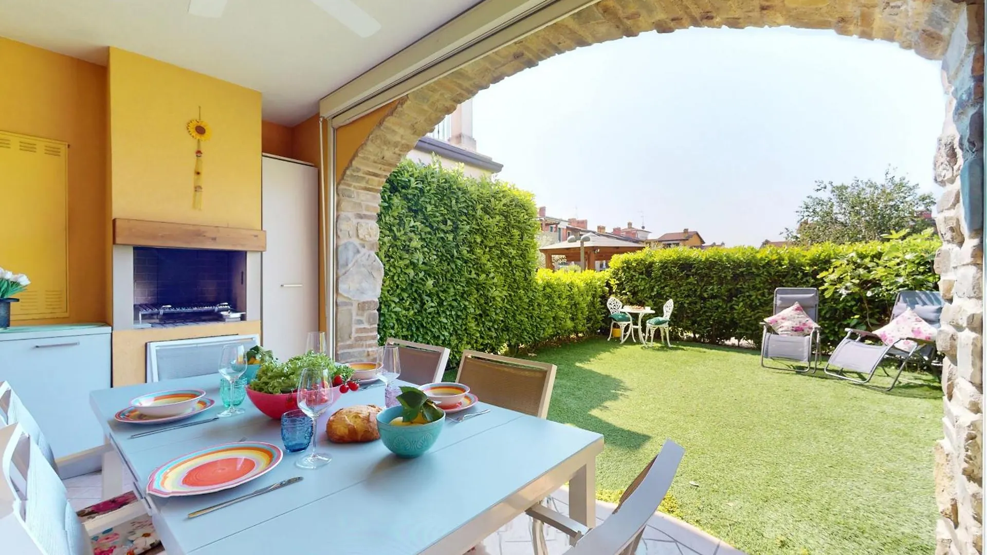 Giardino Dell Anima By Bookinggardalake سيرمِيوني
