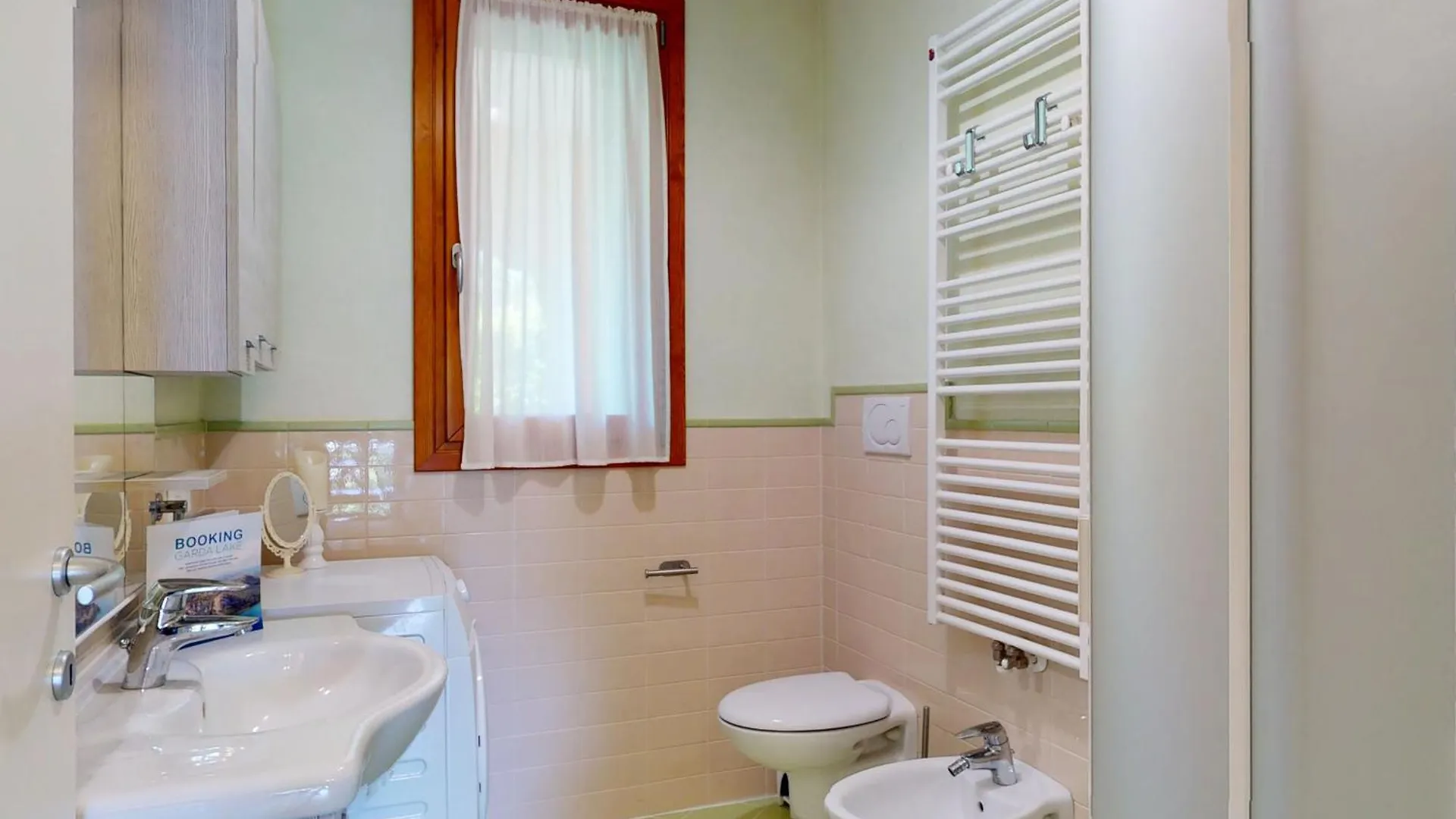 Giardino Dell Anima By Bookinggardalake سيرمِيوني 0*,  إيطاليا
